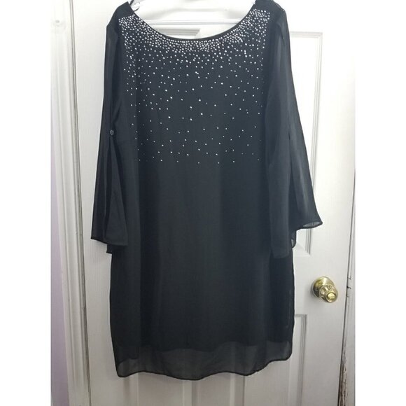 Teaberry Dresses & Skirts - Teaberry Black Shift Dress With Peekaboo Sleeves And Metal Beading Size 14